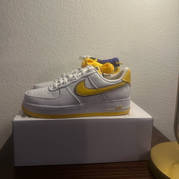 Nike Airforce 1 Low Retro QS Kobe 7.5M/ 9W